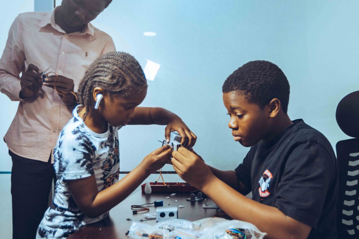  STEM activities for children Nigeria home learning science experiment
